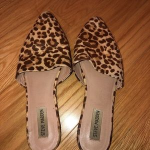 Women’s Steve Madden Slip On’s. Size 9